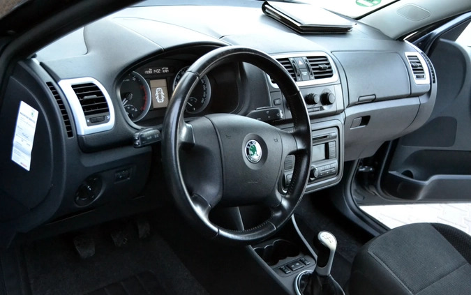 Skoda Fabia cena 16900 przebieg: 174000, rok produkcji 2008 z Gostynin małe 781